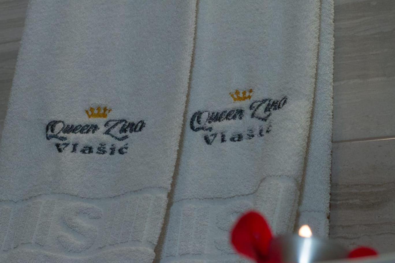Aparthotel "Queen Zina" ヴラシチ エクステリア 写真